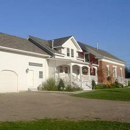 Dodds Brick House Bed & Breakfast-3