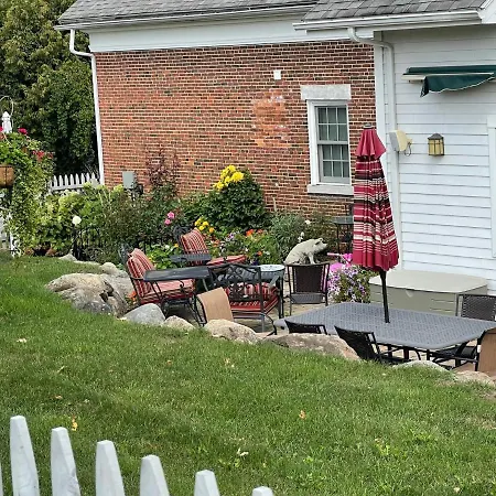Dodds Brick House Bed & Breakfast-2